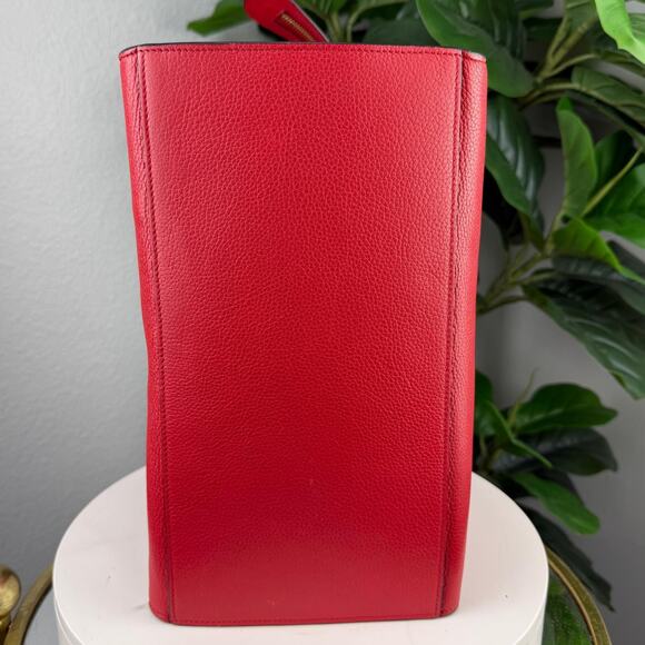 💎✨Authentic Celine Trapeze Bag Pebbled Calfskin Red - Picture 3 of 8